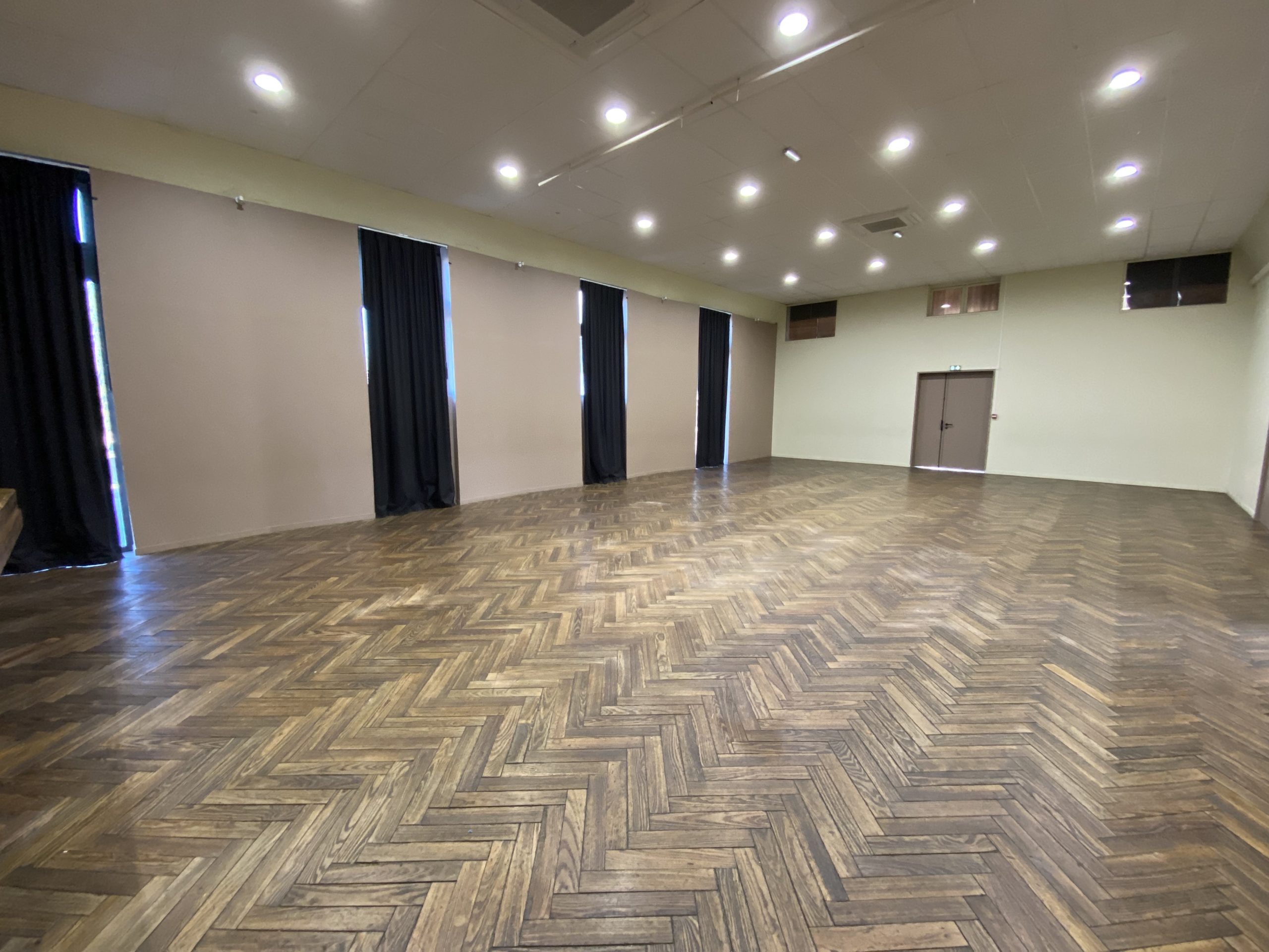 FOYER 3