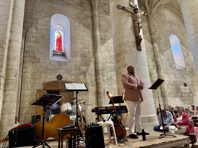 L'Hymne à l'Amour par le baryton Jean-Laurent Coëzy, le 13 juillet à l'Abbatiale